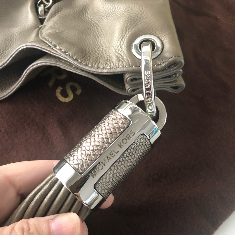 🔥MKCollection bag with Authentic Python accents🔥 - Picture 3 of 4